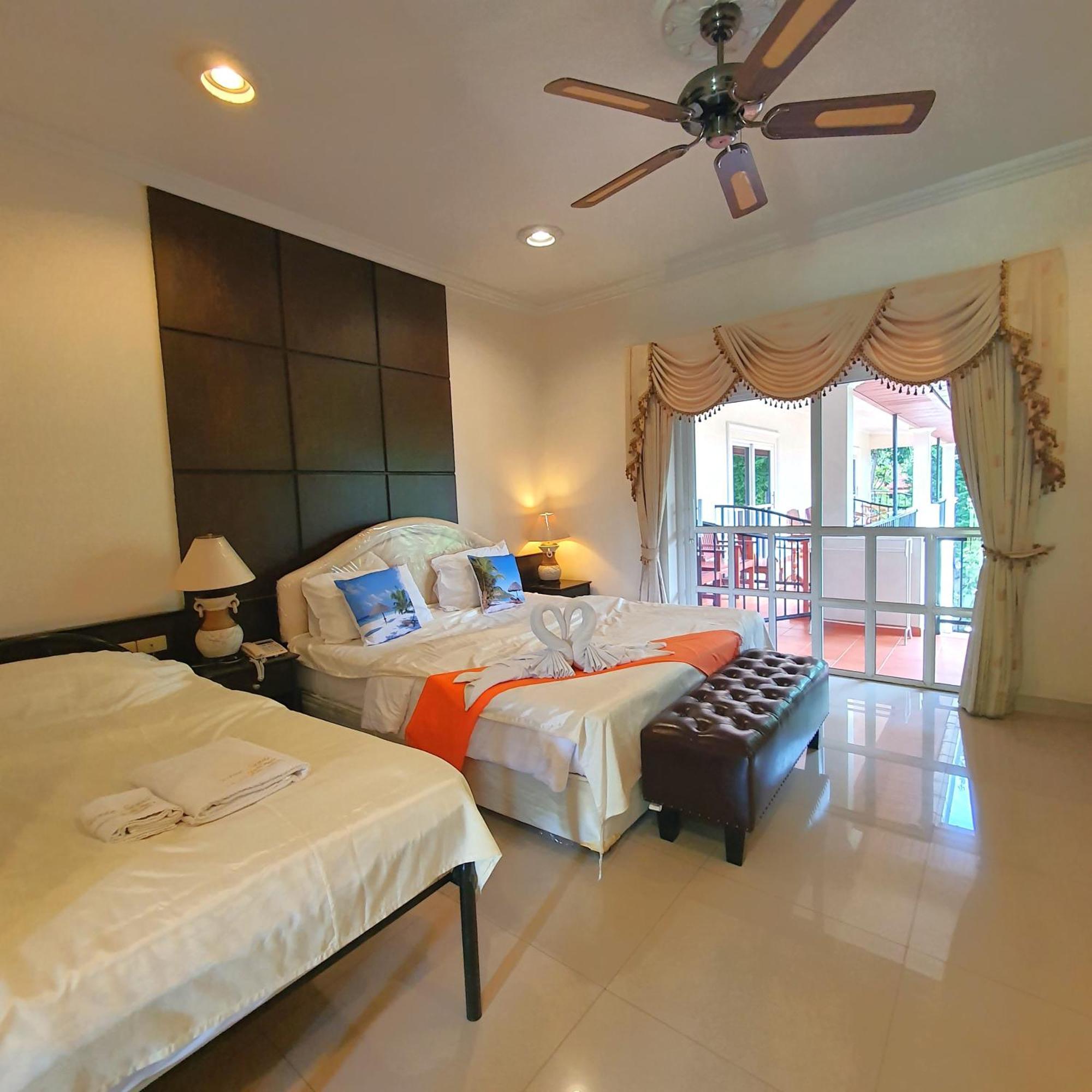 Serene Sands Bang Lamung Exterior photo