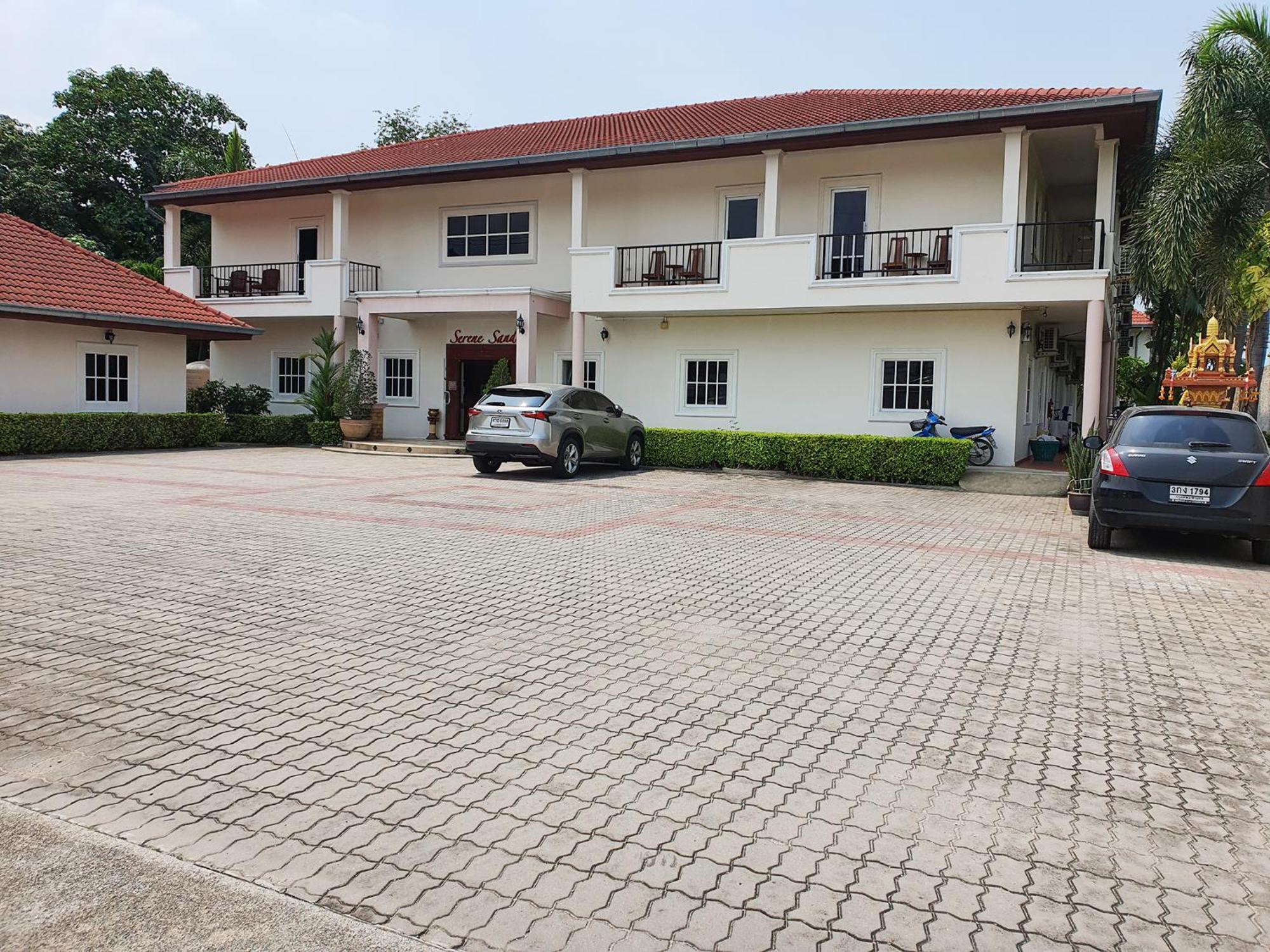 Serene Sands Bang Lamung Exterior photo