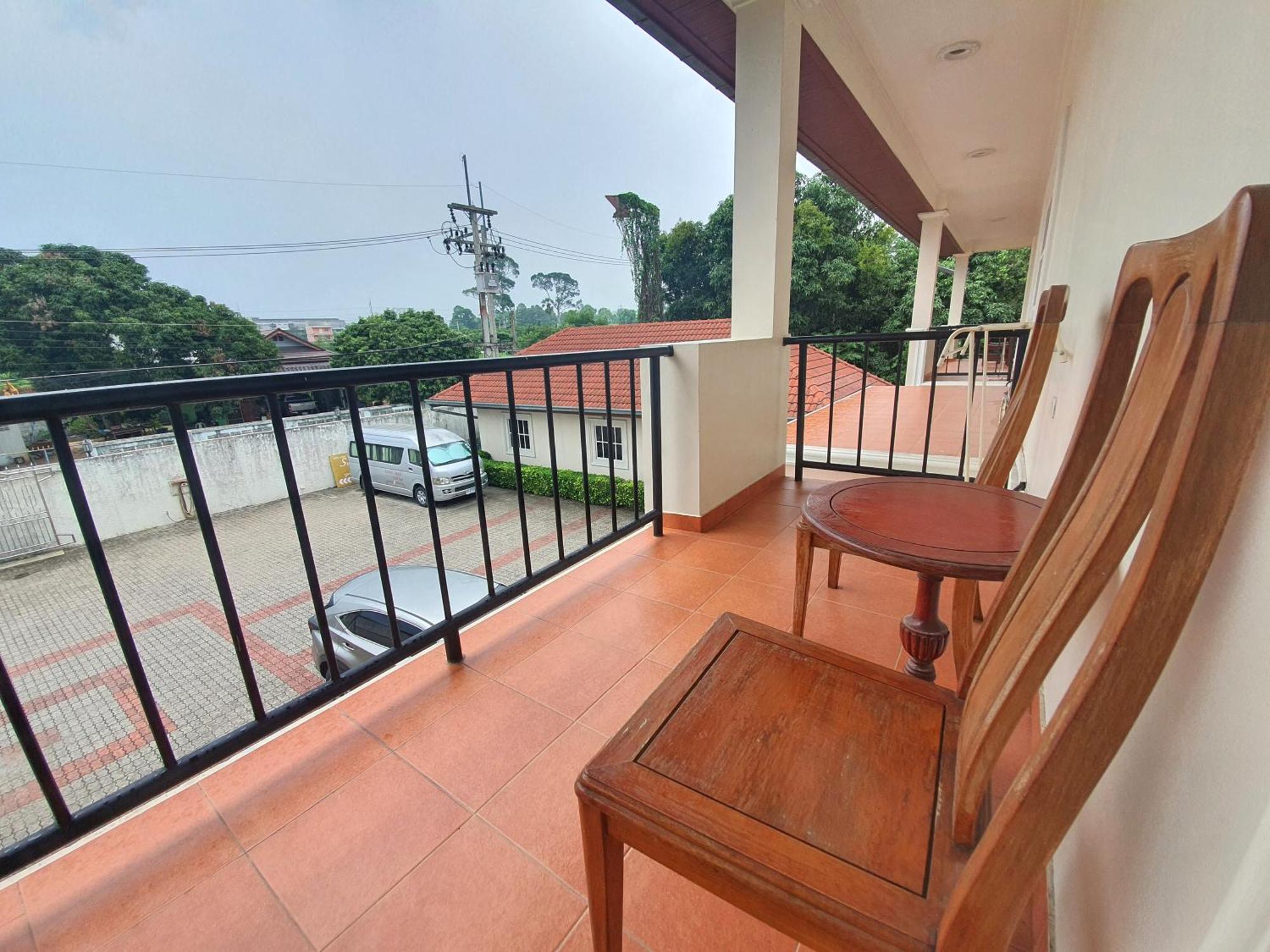Serene Sands Bang Lamung Exterior photo